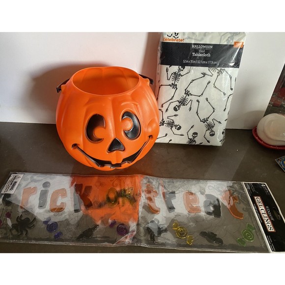 Grand Venture Vintage Pumpkin Pail Vinyl Skeleton Tablecloth Jelly Stickers Lot - Picture 1 of 12
